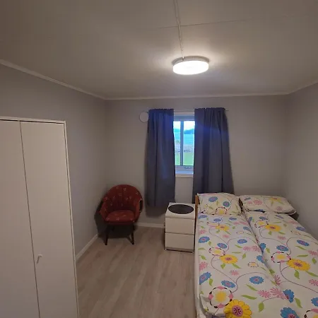 בית נופש Large House With Fjord View On Andorja Ibestad