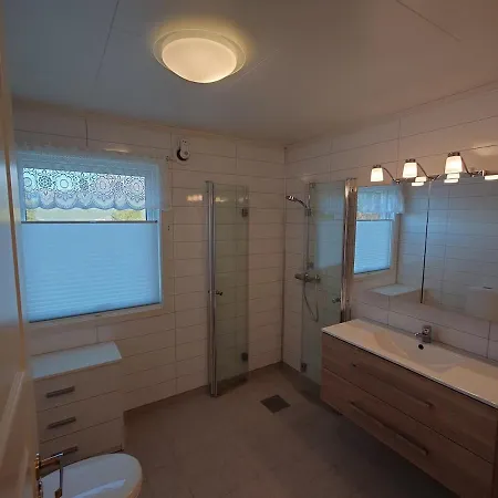בית נופש Large House With Fjord View On Andorja *